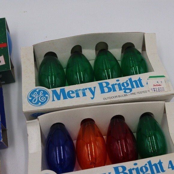 Lot of 14 C9 Christmas Light Bulbs Red, Green, Blue, White — Opaque & Transparen - Picture 6 of 13